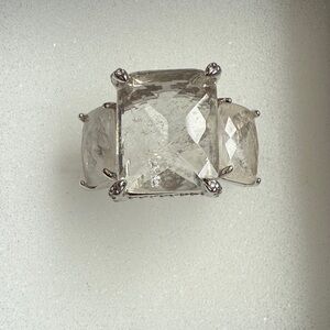 Stunning Women's Ring with Clear to Cinnamon Coral Topaz  Stone - Size 8